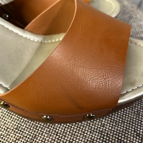 a.n.a.dark tan strappy sandals with gold toned studs, size 10. - Picture 12 of 12